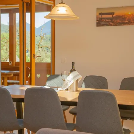 Apartma Erlah Apartment *