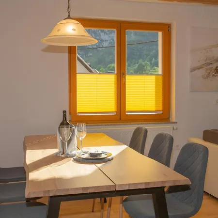 Apartment Apartma Erlah